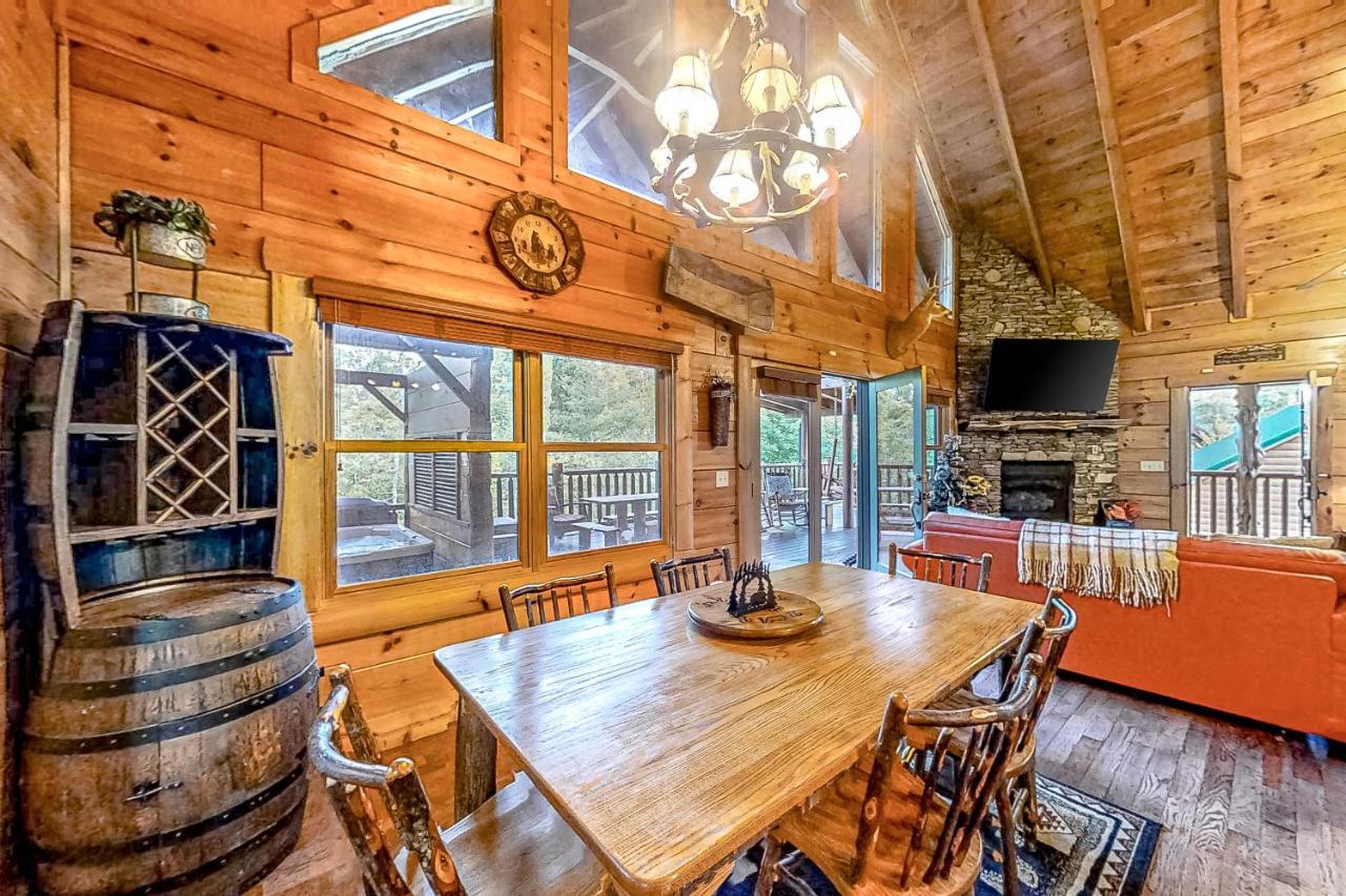 Villa Bear Tracks à Pigeon Forge Extérieur photo